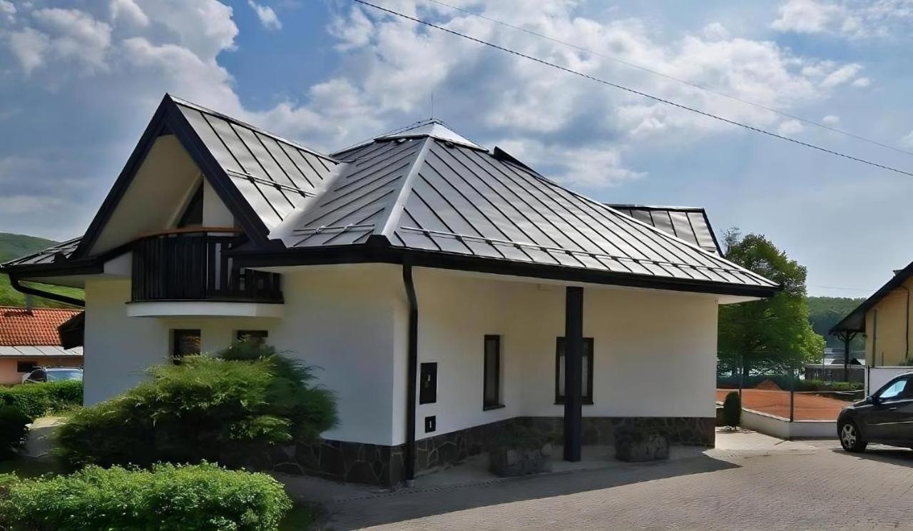 Penzion Pramen Vinné Exterior foto